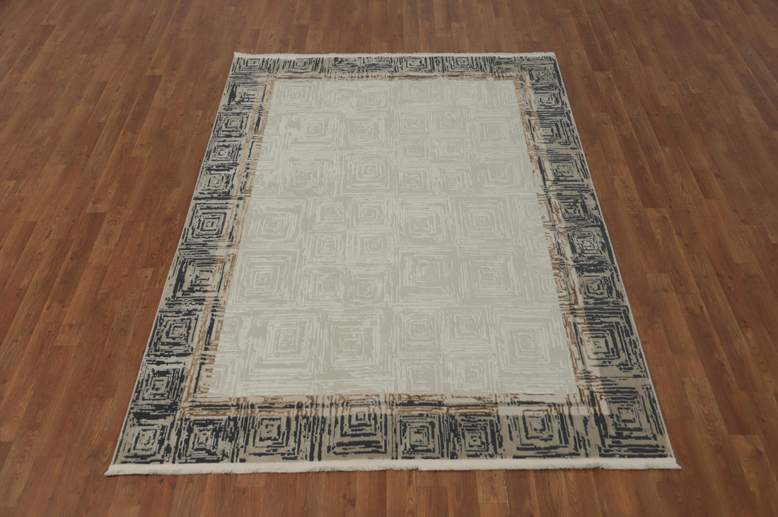 Stylish Indoor Rug 5x7 with Unique Swirl Pattern Border
