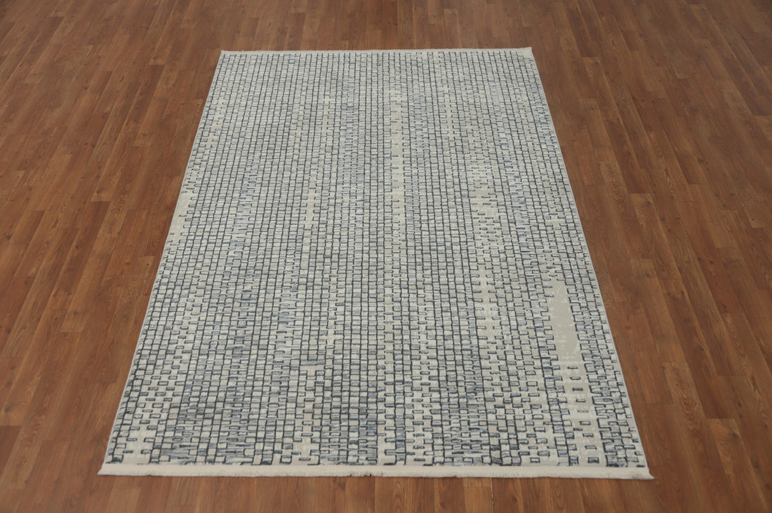 Sophisticated Grid Pattern Rug 5x7 for Modern Living Areas