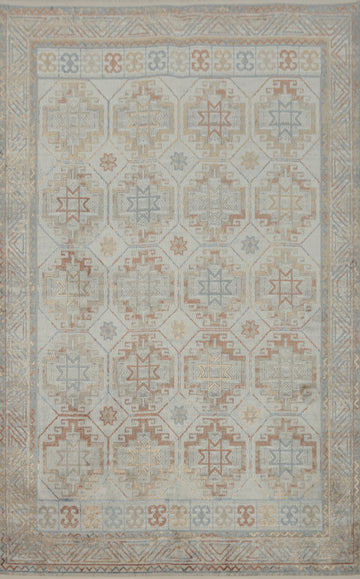 Geometric Harmony Subtle Tones in a Stylish Area Rug 5x7
