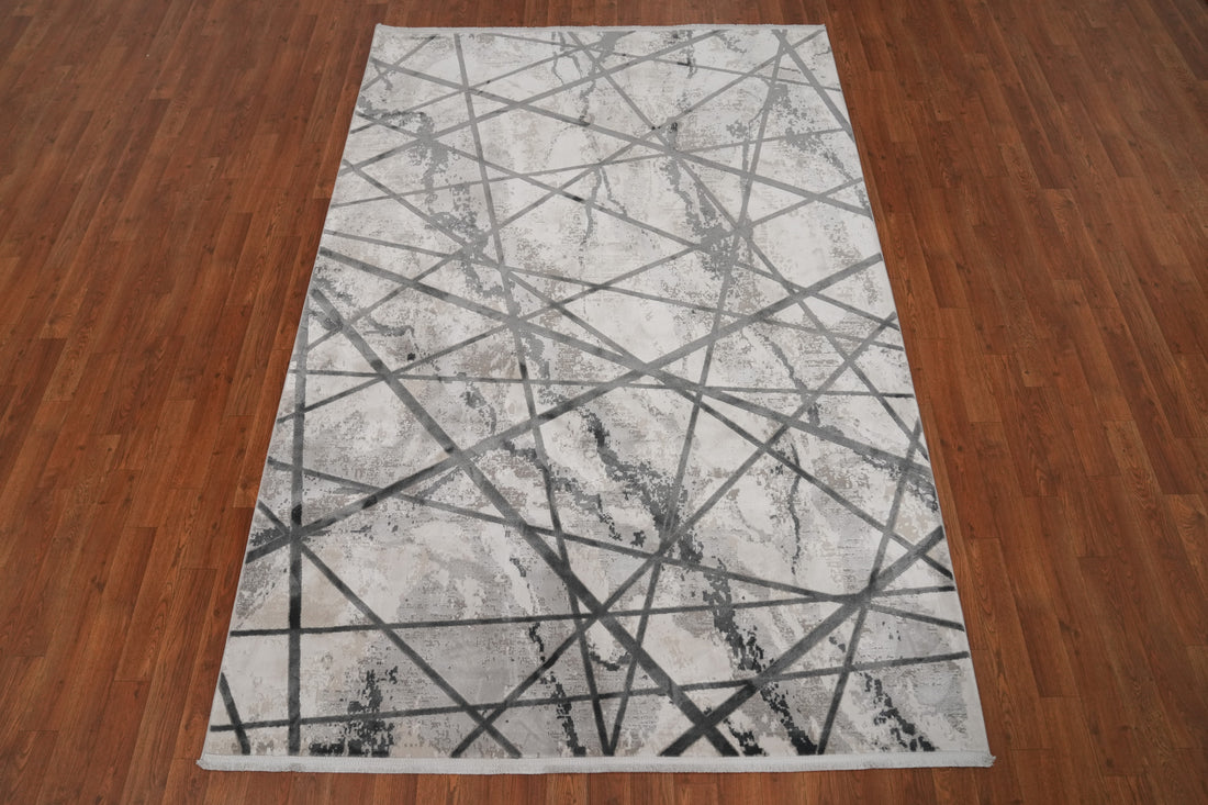Geometric Design in Subtle Gray Hues Modern Abstract Rug 5x7