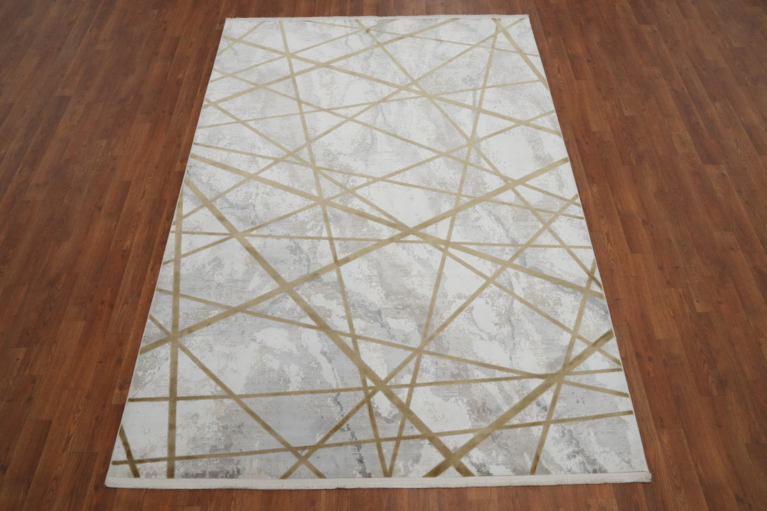 Stylish Rug 5x7 with Intersecting Golden Lines for Modern Interiors
