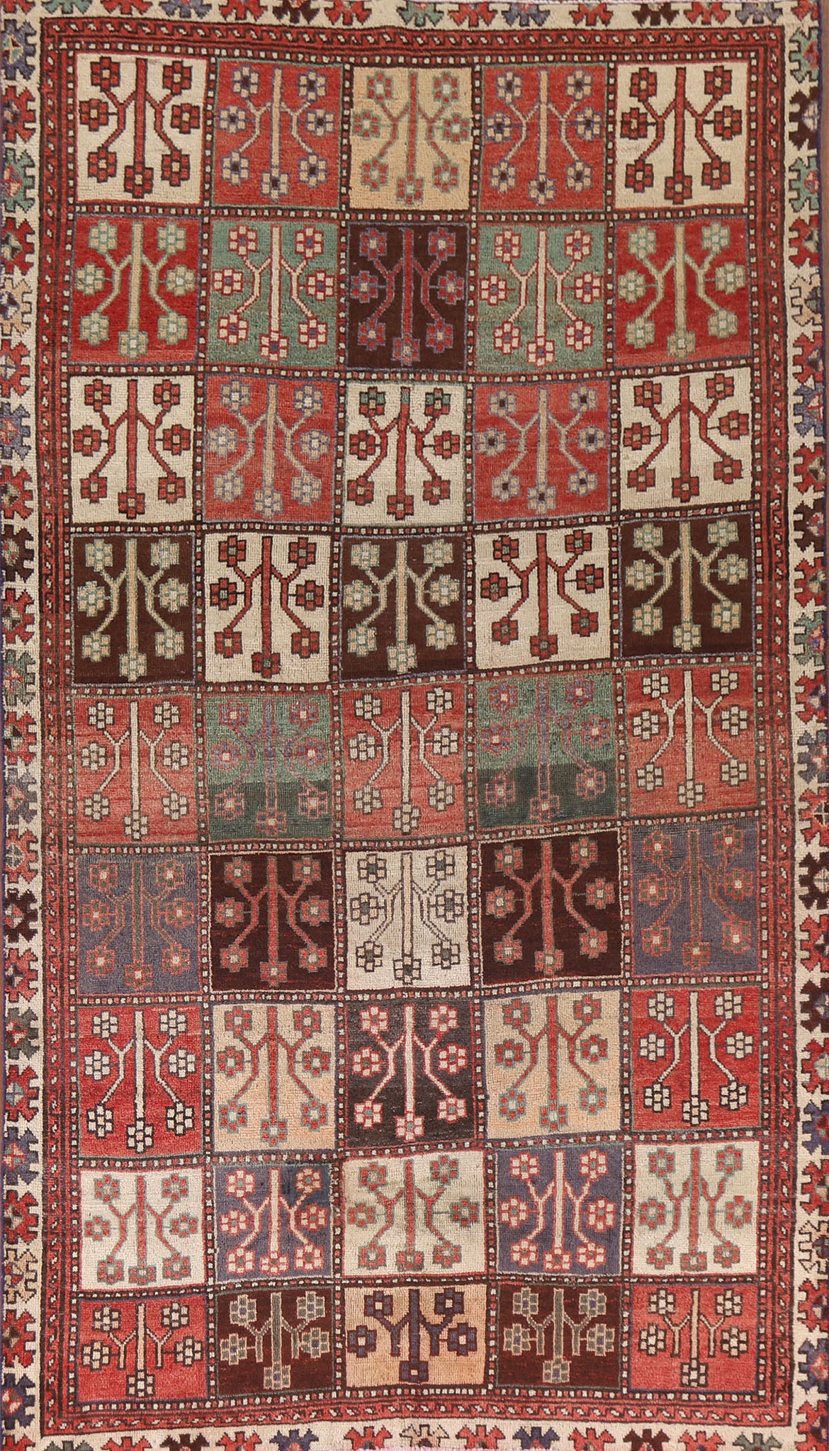 Garden Design Bakhtiari Persian Area Rug 5x9