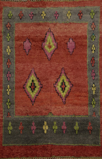 Vibrant Design Moroccan Area Rug 7x10 with Bold Geometric Motifs