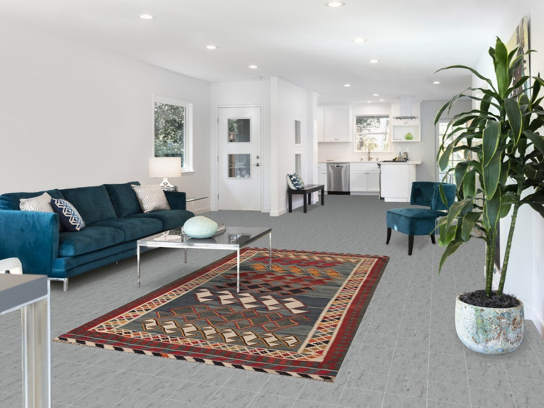 Vegetable Dye Kilim Qashqai Persian Area Rug 5x9