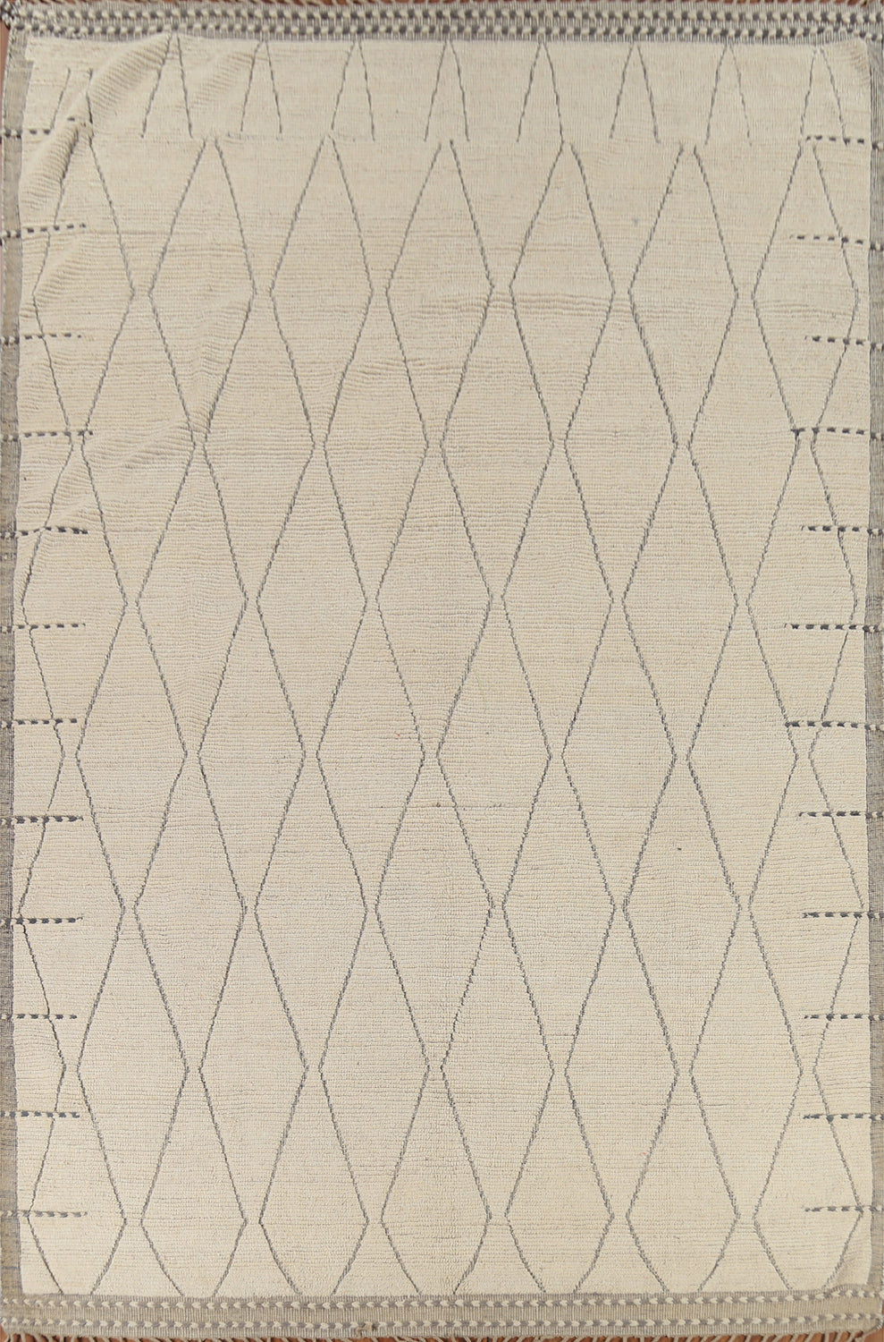 All-Over Trellis Ivory Moroccan Wool Area Rug 9x13