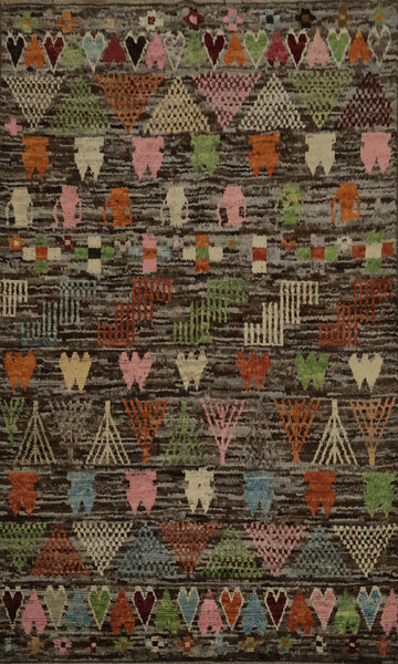 Bohemian Style Moroccan Area Rug 7x10 with Eye-Catching Patterns