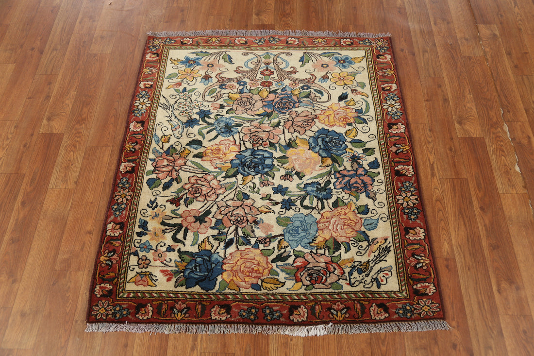 Handmade Floral Bakhtiari Persian Rug 3x3