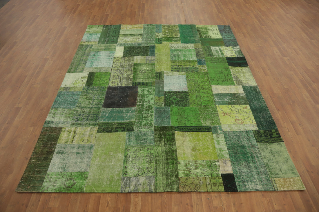 Distressed Green Patchwork Area Rug 8x10