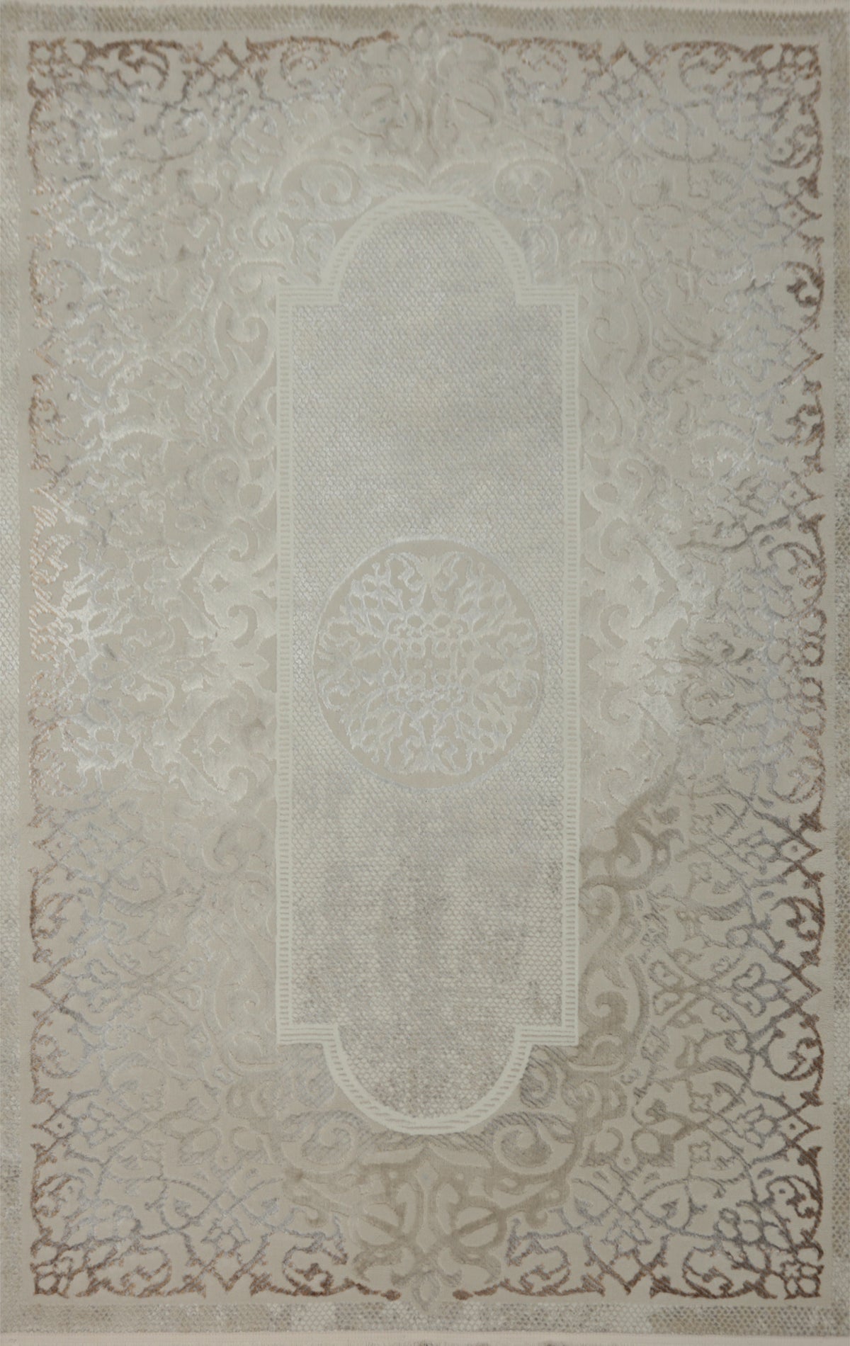 Elegant Traditional Patterned Rug 5x7 with Distinctive Ornamental Design