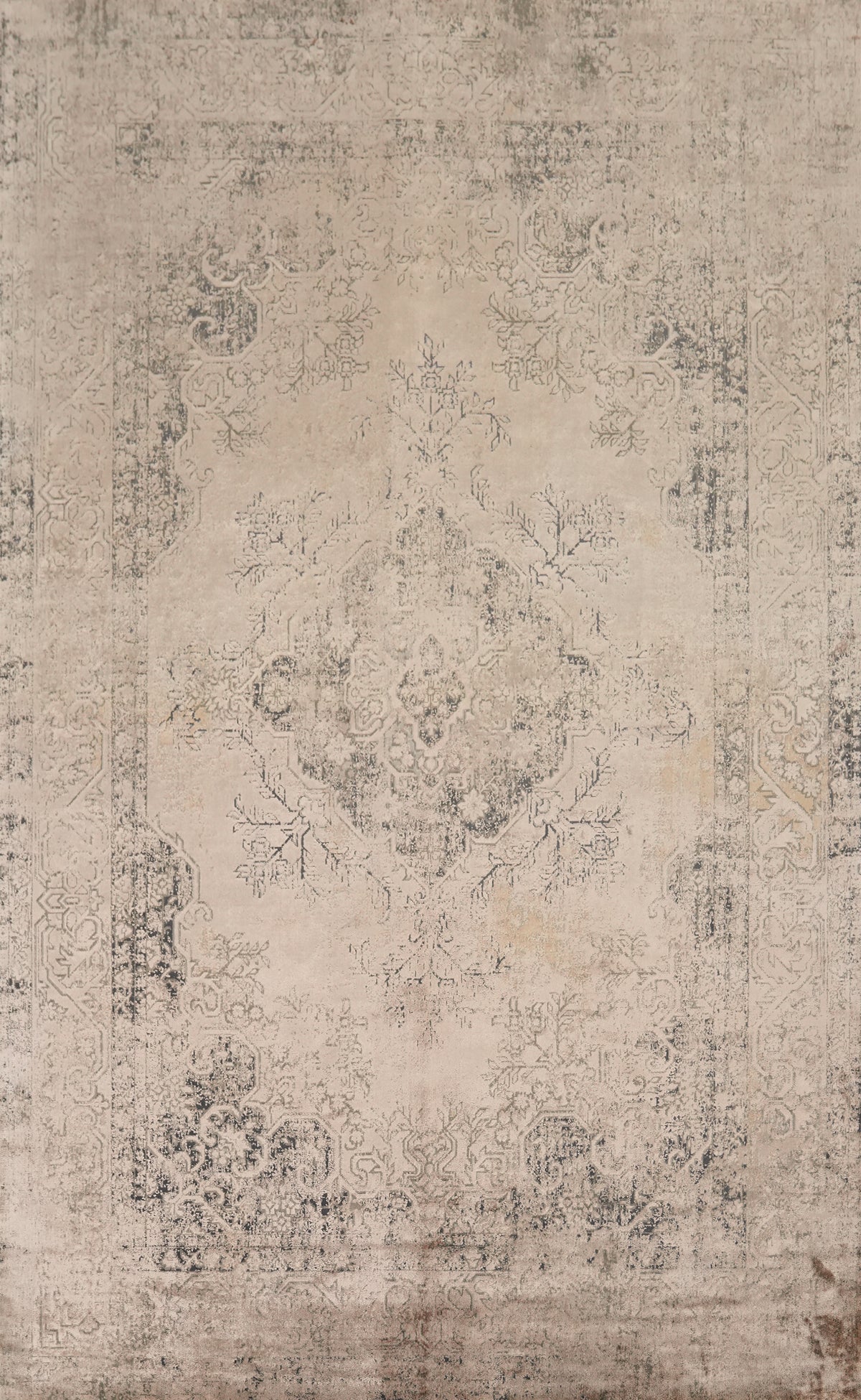 Traditional Geometric Distressed Look Rug 5x7