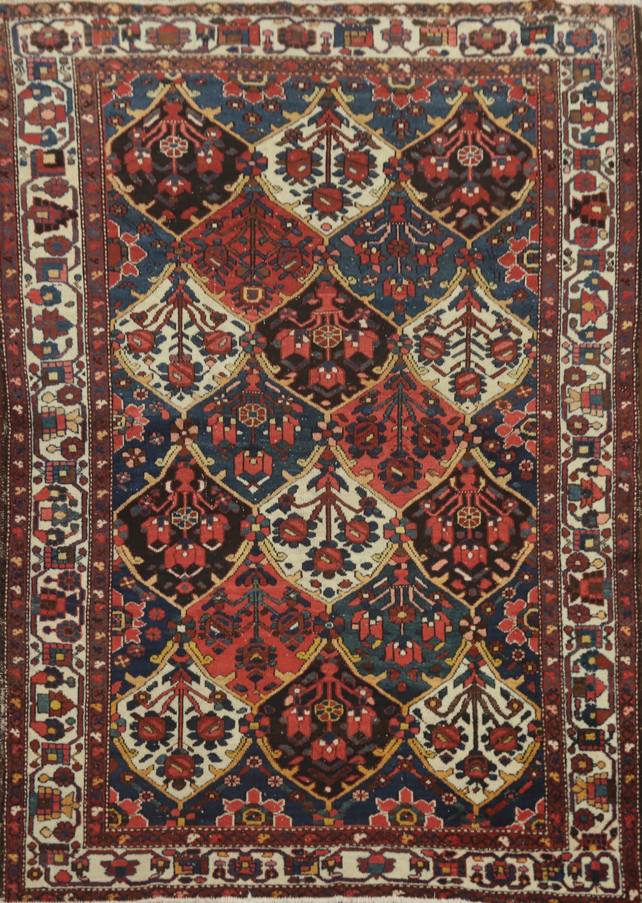 Antique Vegetable Dye Bakhtiari Persian Rug 5x6