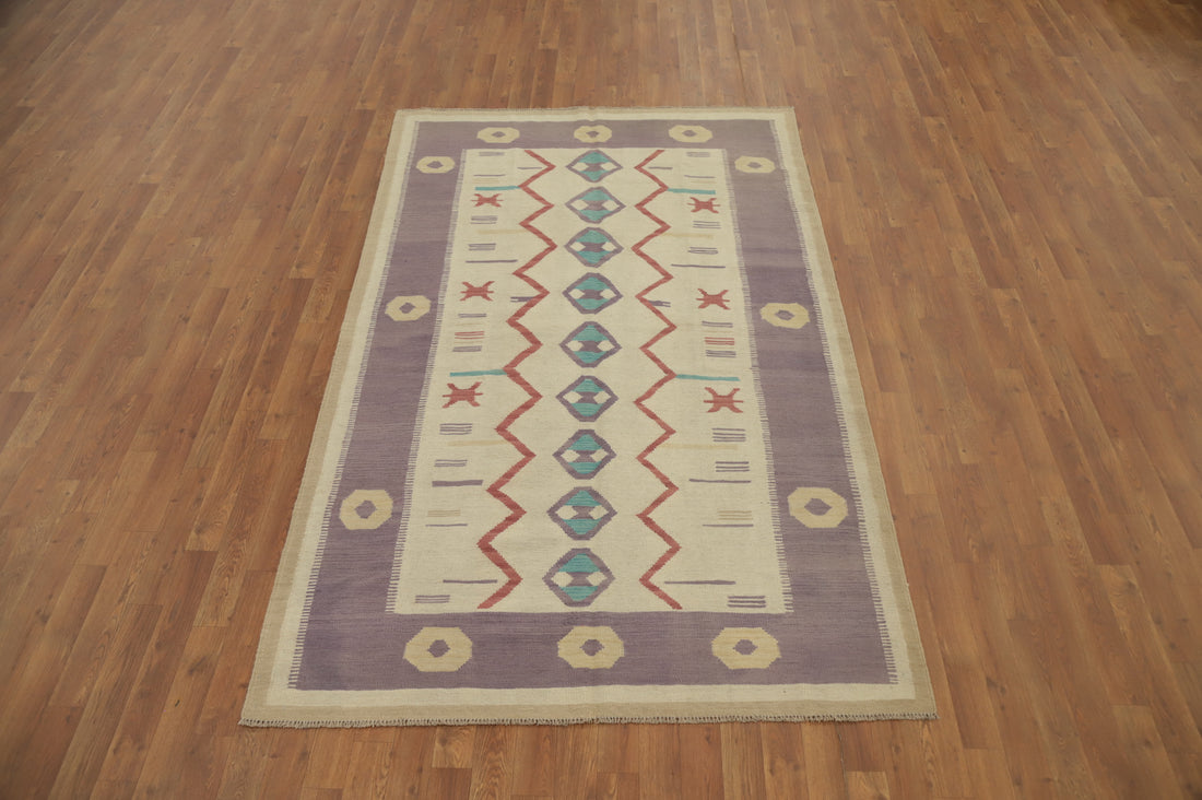 Southwestern Charm Stylish Kilim Area Rug 5x8 with Unique Patterns