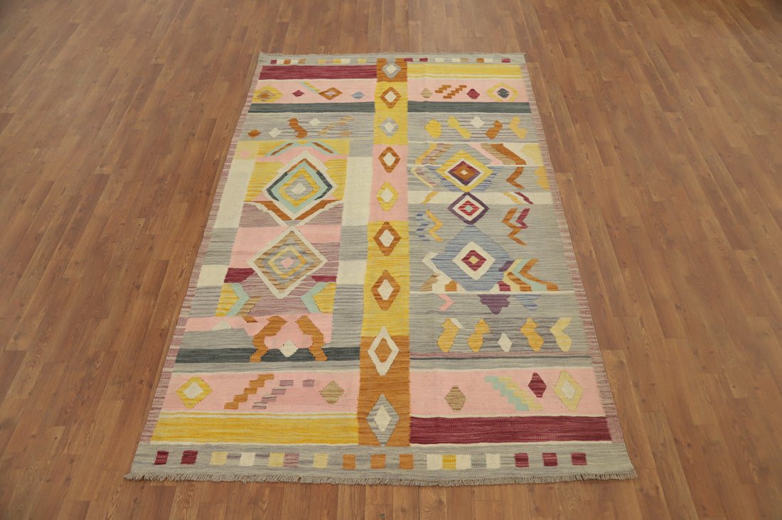 Vibrant Geometric Pattern Kilim Area Rug 5x8