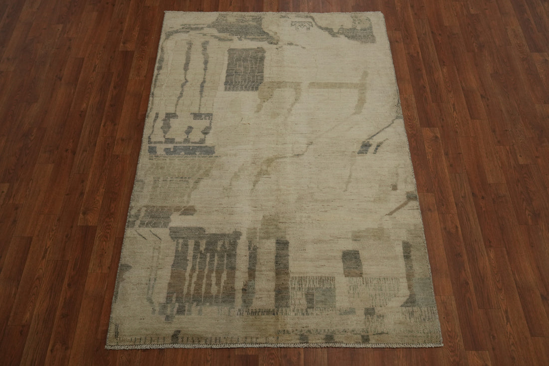 Modern Artistic Rug 4x6 Subtle Hues and Geometric Inspirations