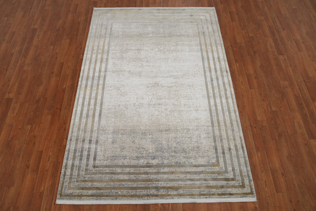 Elegantly Framed Soft Colors Area Rug 5x7 for Modern Living Spaces