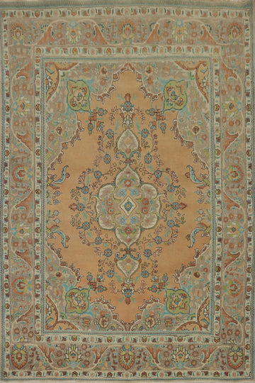 Exquisite Persian Tabriz Design Rug 7x9 with Intricate Medallion Pattern