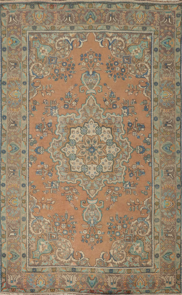 Classic Tabriz Persian Rug 6x9 with Detailed Medallion and Floral Motifs