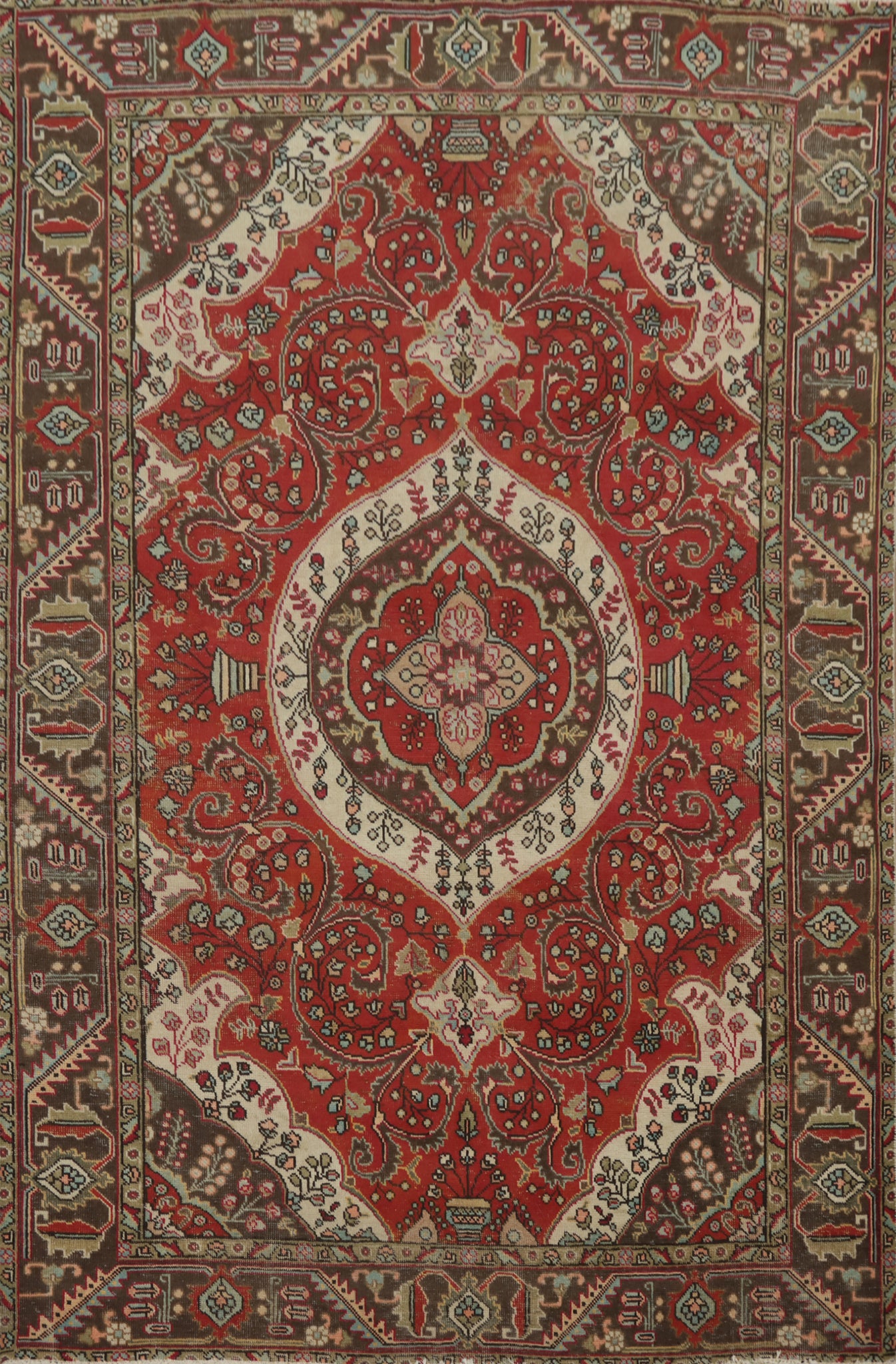 Traditional Floral Tabriz Persian Area Rug 7x9
