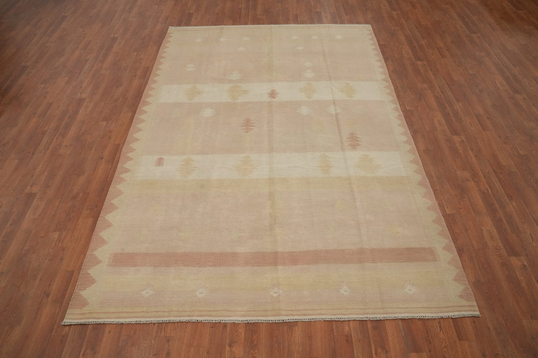 Subtle Elegance: Soft Pastel Geometric Kilim Area Rug 7x10