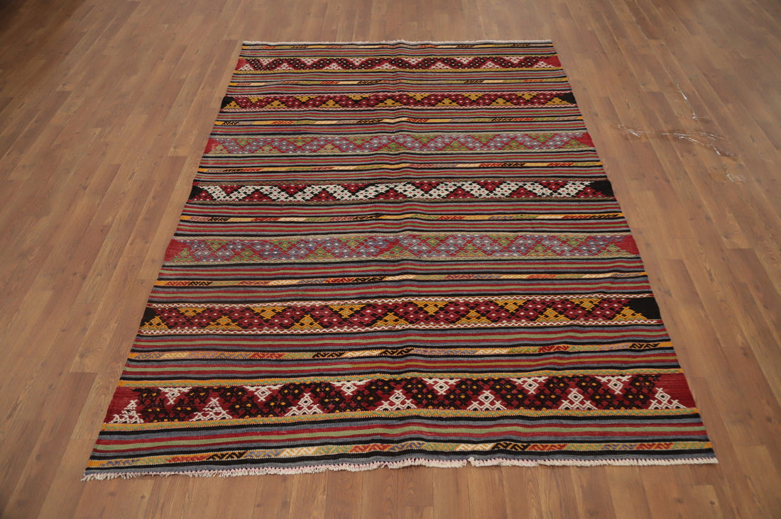 Handwoven Kilim Rug 5x7 with Geometric Patterns in Earthy Tones