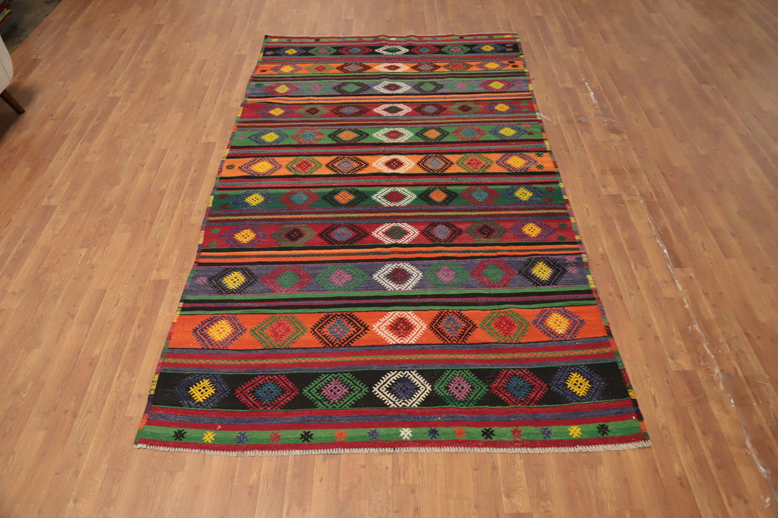 Vibrant Geometric Kilim Area Rug 6x10 for Bohemian Living Rooms