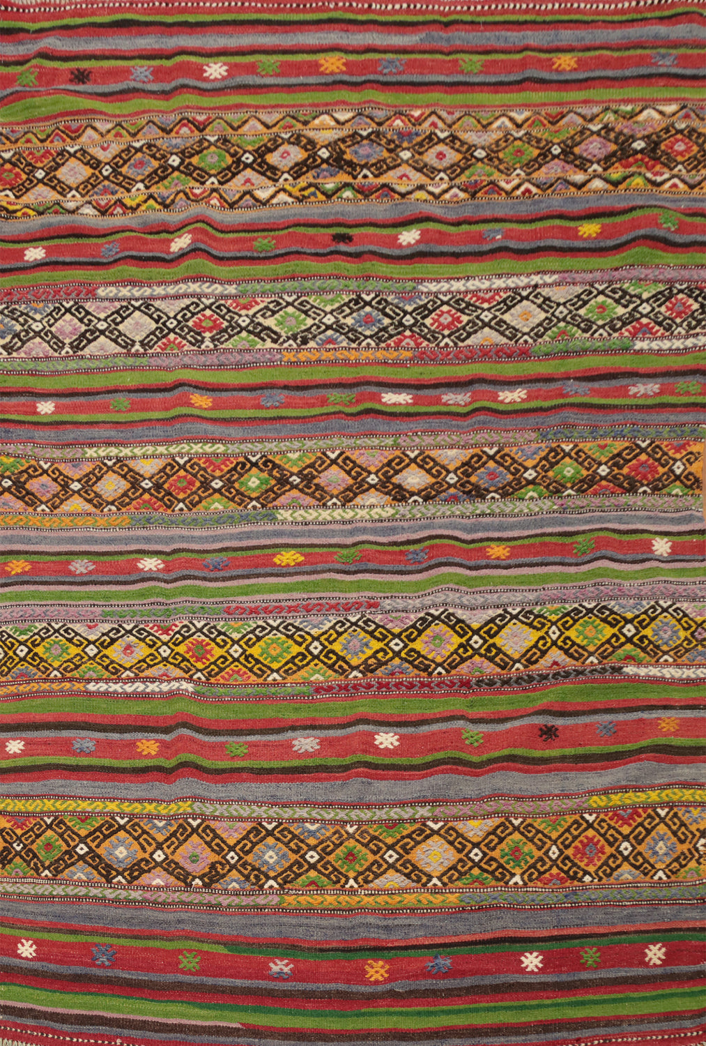 Bohemian Style Kilim Rug 5x7 for Artistic and Cozy Living Spaces