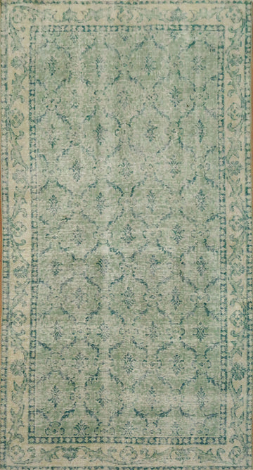 Green Distressed Pattern Rug, Perfect for Classic Home Interiors 4x7