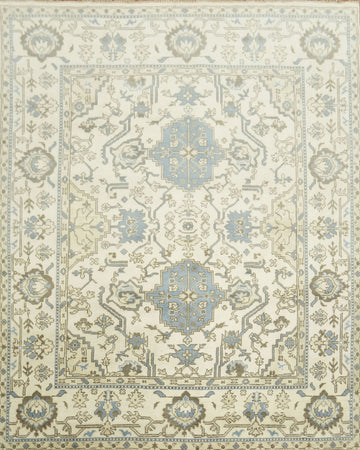 Sophisticated Traditional Rug in Cream and Blue for Elegant Spaces 8'x10'
