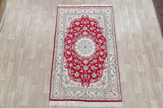 Floral 5x8 Nain Persian Area Rug