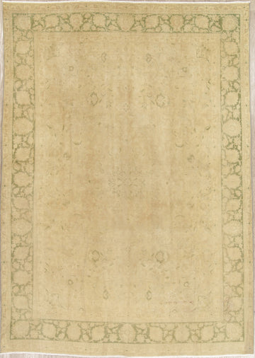 Muted Kashan Persian Hand-Knotted 8x11 Wool Distressed Area Rug