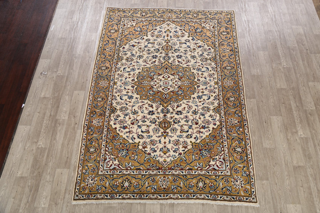 Vintage Floral Ivory Najafabad Persian Area Rug 7x9