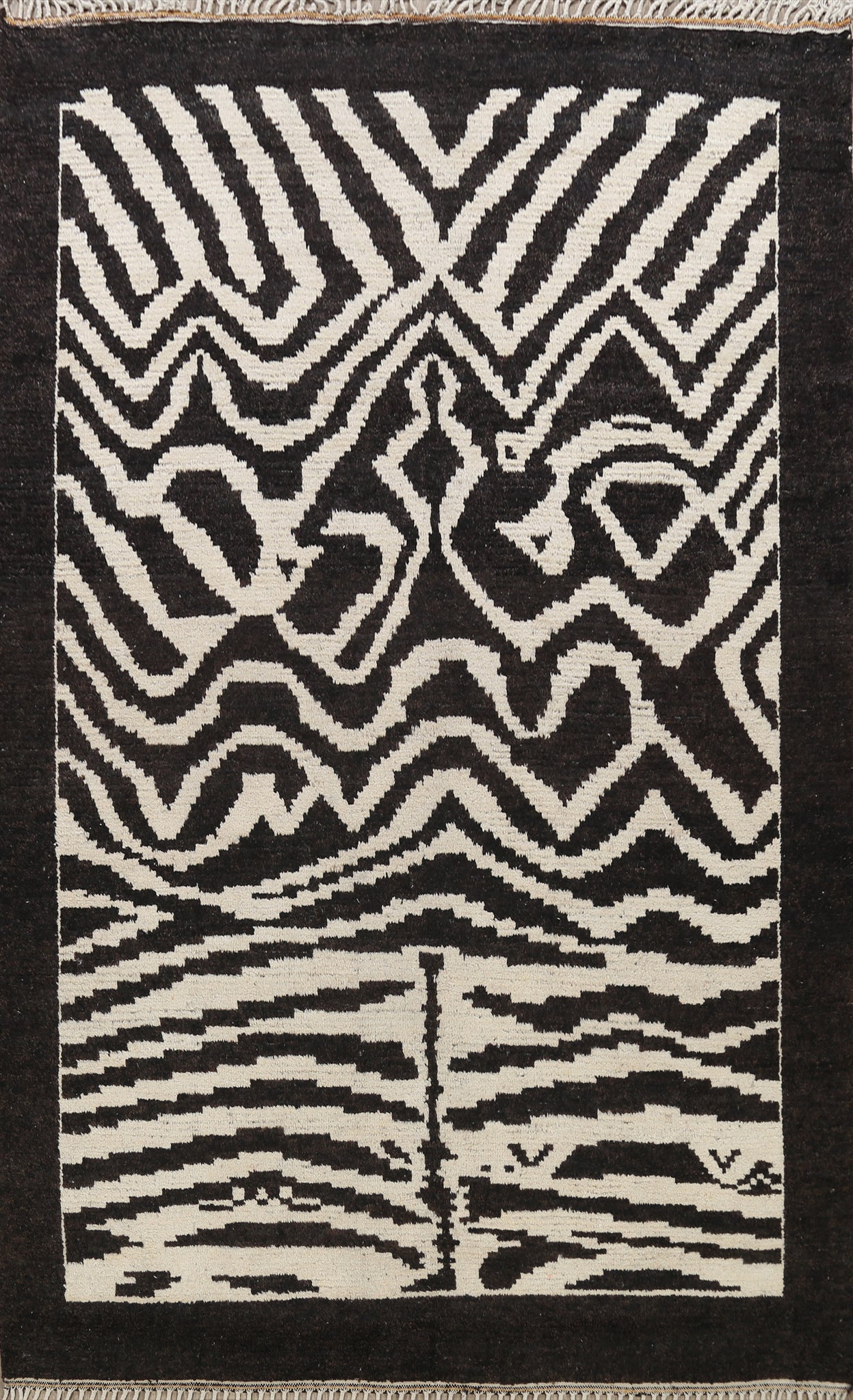 Black and White Moroccan Modern Area Rug 8x10