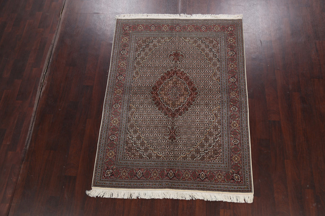 Vegetable Dye Wool/ Silk Tabriz Mahi Persian Area Rug 5x7