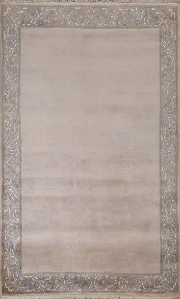 Bordered Nepalese Handmade Wool Rug 6x8