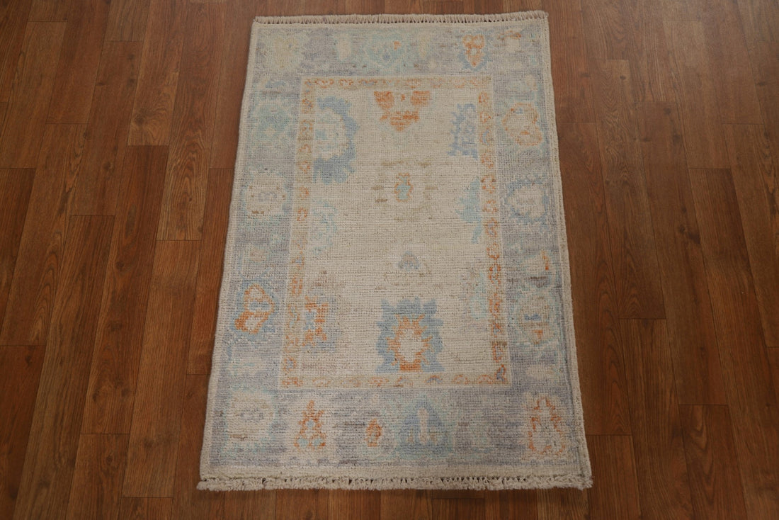 Hand-Knotted Oushak Turkish Wool Rug 2x3