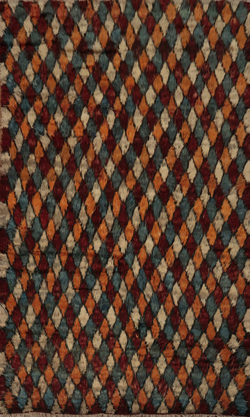 Bold Diamonds Moroccan Area Rug 7x10 to Enhance Your Décor Style