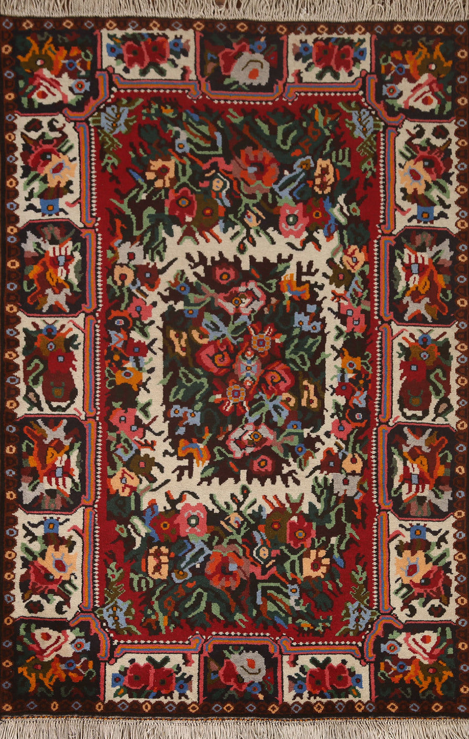 Victorian Style Bakhtiari Persian Area Rug 4x5