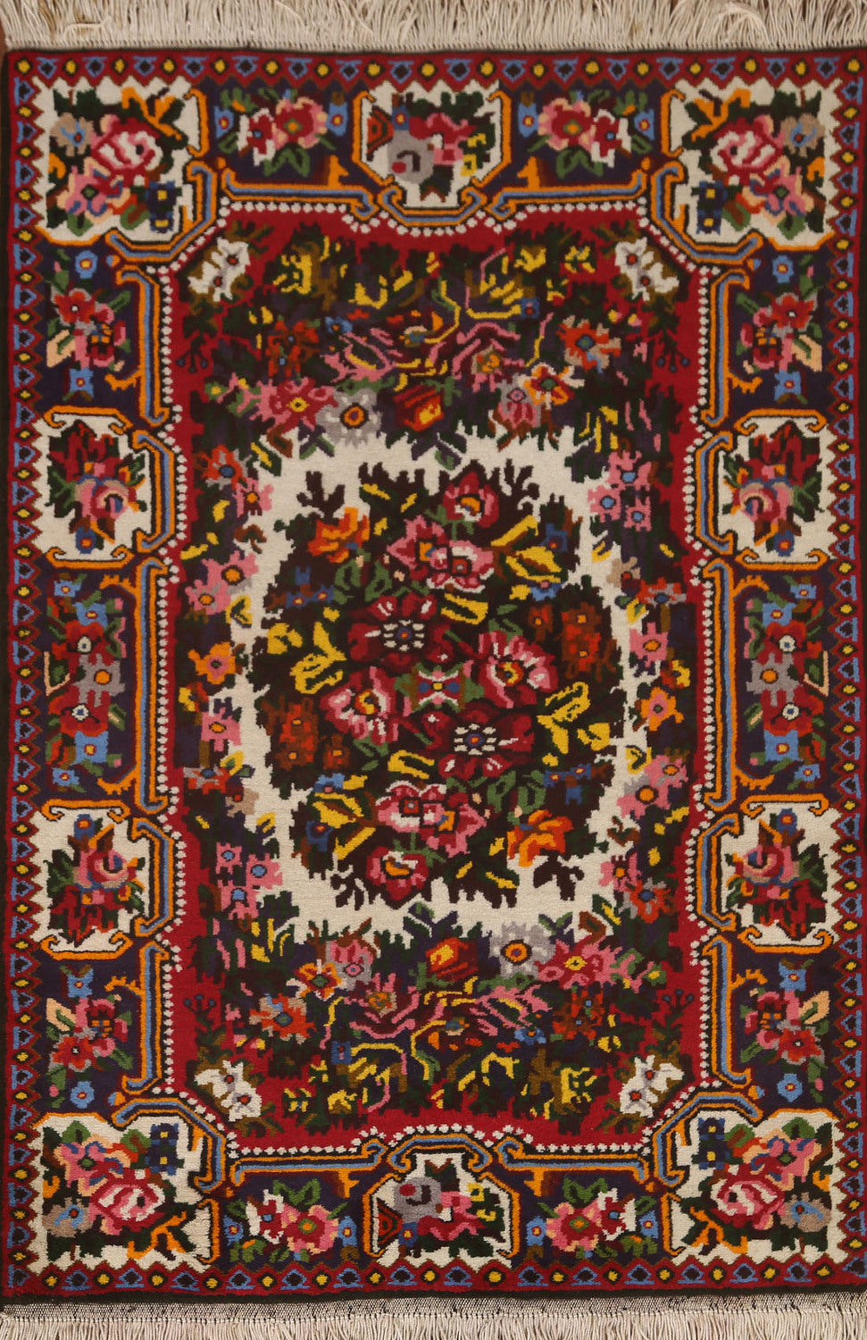 Victorian Style Bakhtiari Persian Area Rug 4x5